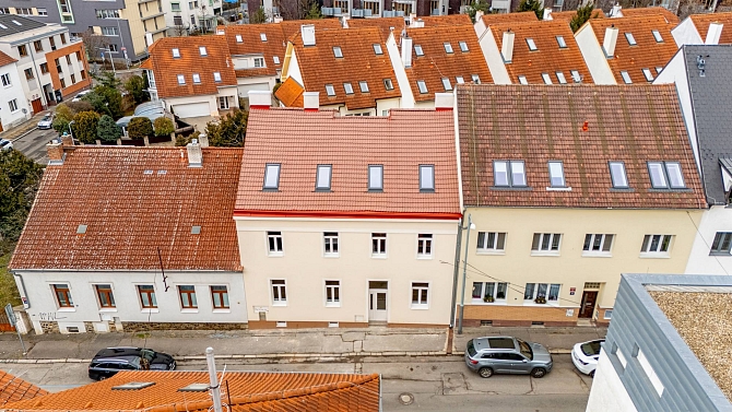 Prodej bytu 1+kk 30 m², Na mokřině, Praha-Žižkov