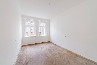 Prodej bytu 1+1 31 m², Husitská, Praha-Žižkov