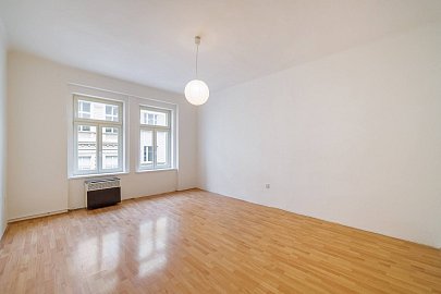 Prodej bytu 3+1 88 m², Přibyslavská, Praha-Žižkov