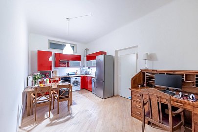 Prodej bytu 1+1 50 m², Plzeňská, Praha-Košíře
