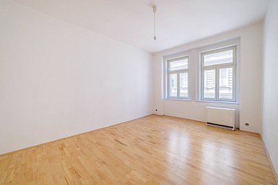 Prodej bytu 3+1 88 m², Přibyslavská, Praha-Žižkov