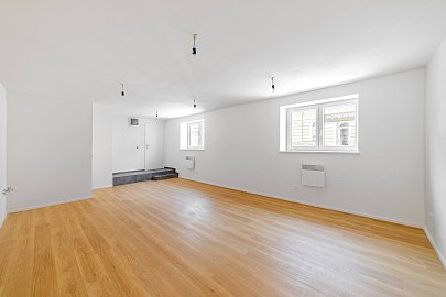 Prodej bytu 1+kk 43 m², Elišky Přemyslovny, Praha-Zbraslav