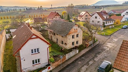 Prodej domu rodinný 120 m² pozemek 704 m², Libkovice pod Řípem