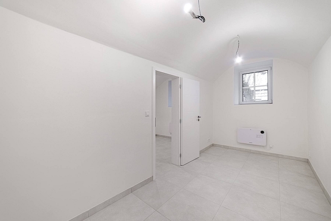 Prodej bytu 2+kk 23 m², Kolmá, Praha-Vysočany