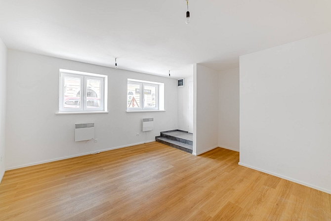 Prodej bytu 1+kk 24 m², Elišky Přemyslovny, Praha-Zbraslav