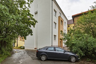 Prodej komerčních prostor kanceláře 28 m², U zákrutu, Praha-Záběhlice