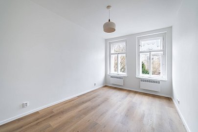 Prodej bytu 1+1 36 m², U Kublova, Praha-Podolí