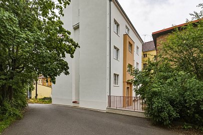 Prodej bytu 1+kk 28 m², U zákrutu, Praha-Záběhlice